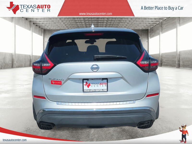 Nissan Murano Vehicle Full-screen Gallery Image 6