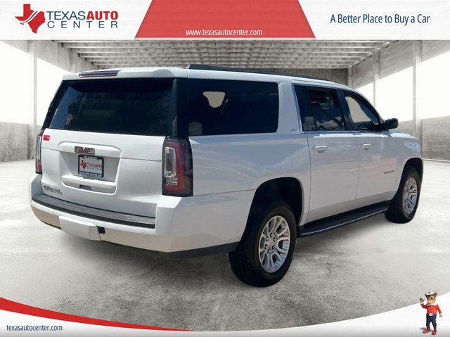GMC Yukon XL Vehicle Full-screen Gallery Image 07