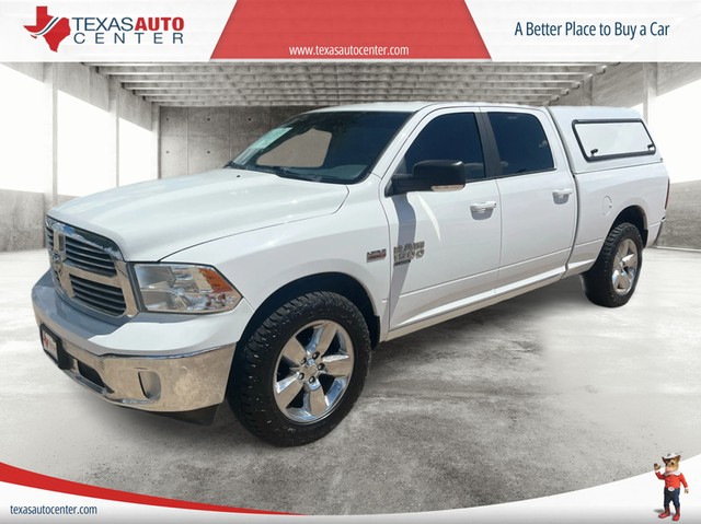 Ram 1500 Classic Vehicle Full-screen Gallery Image 02