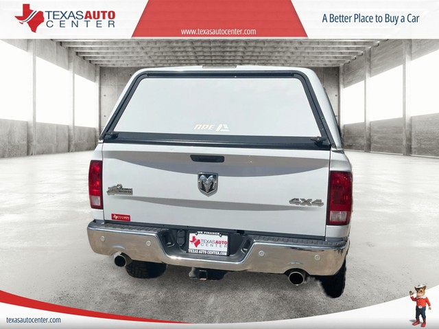Ram 1500 Classic Vehicle Full-screen Gallery Image 05