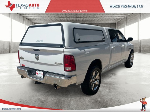 Ram 1500 Classic Vehicle Full-screen Gallery Image 06