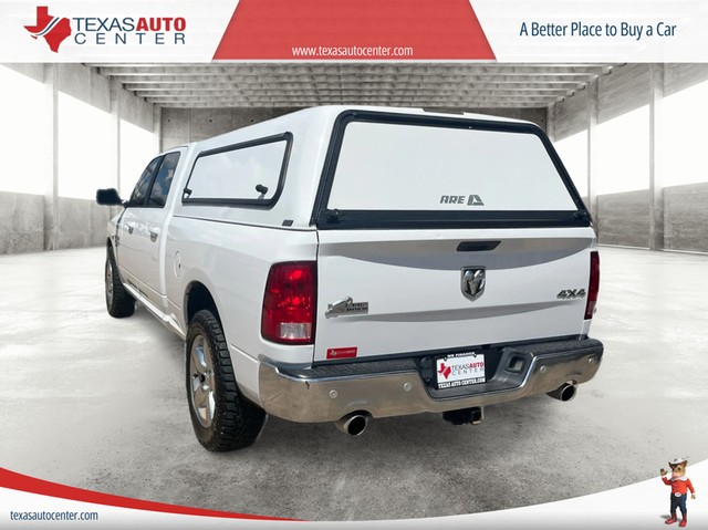 Ram 1500 Classic Vehicle Full-screen Gallery Image 07