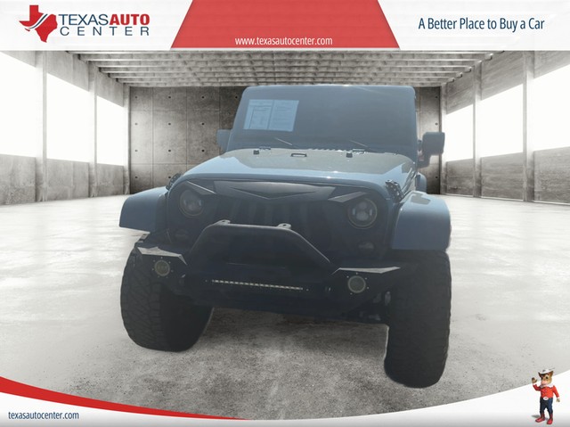 Jeep Wrangler Vehicle Full-screen Gallery Image 03