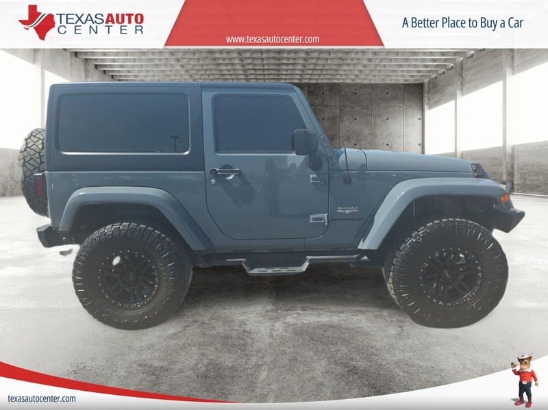 Jeep Wrangler Vehicle Full-screen Gallery Image 4