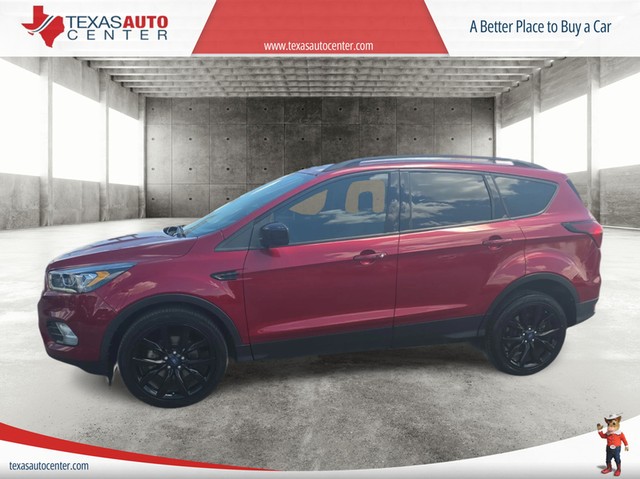 Ford Escape Vehicle Full-screen Gallery Image 08