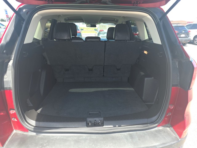 Ford Escape Vehicle Full-screen Gallery Image 11