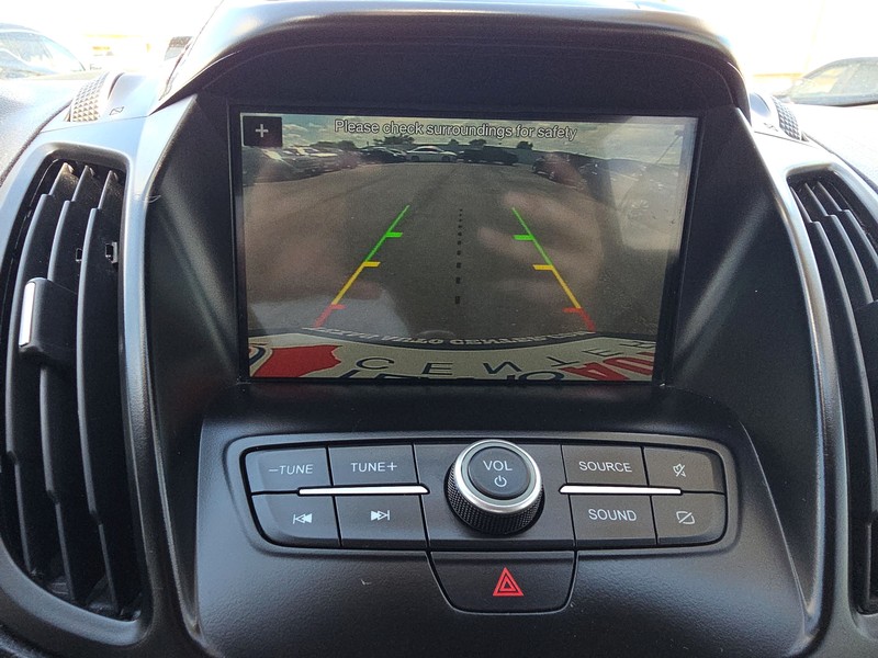 Ford Escape Vehicle Full-screen Gallery Image 17