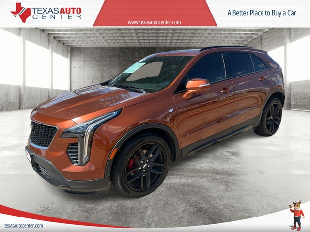 Cadillac XT4 Vehicle Full-screen Gallery Image 02