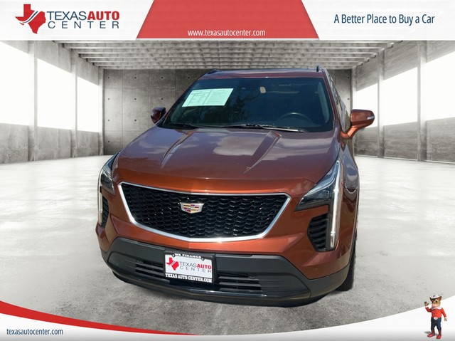 Cadillac XT4 Vehicle Full-screen Gallery Image 03