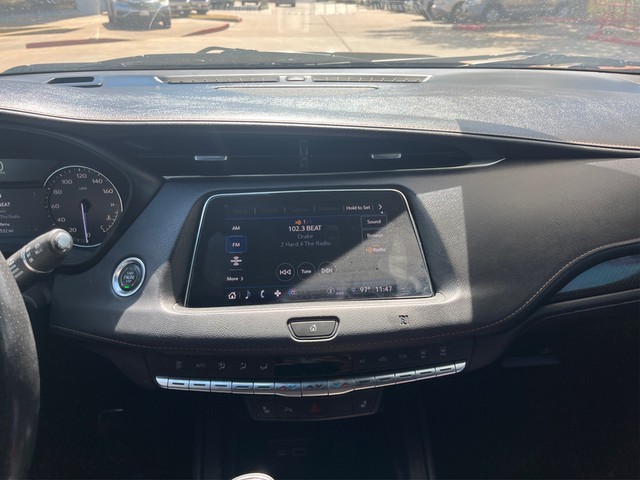 Cadillac XT4 Vehicle Full-screen Gallery Image 12