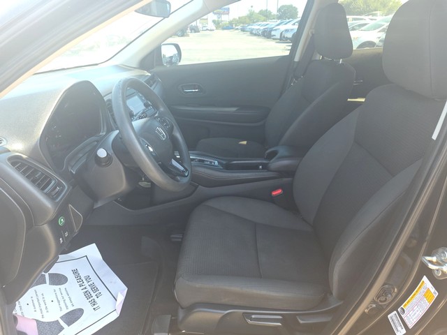 Honda HR-V Vehicle Full-screen Gallery Image 09