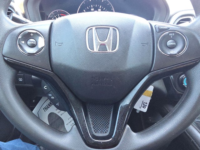 Honda HR-V Vehicle Full-screen Gallery Image 14