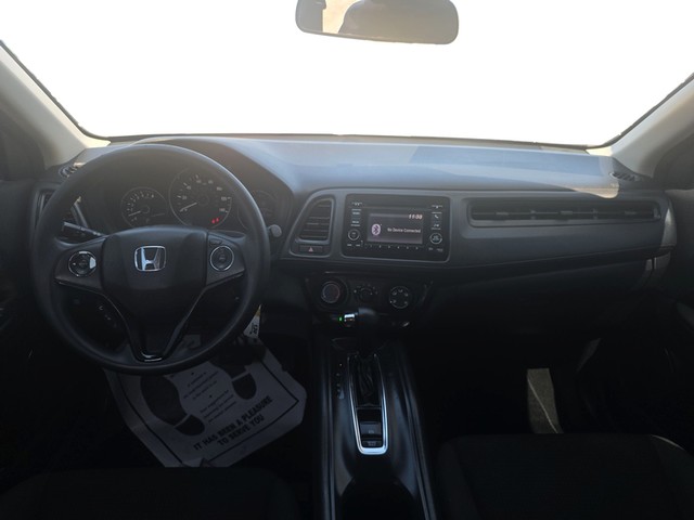 Honda HR-V Vehicle Full-screen Gallery Image 16