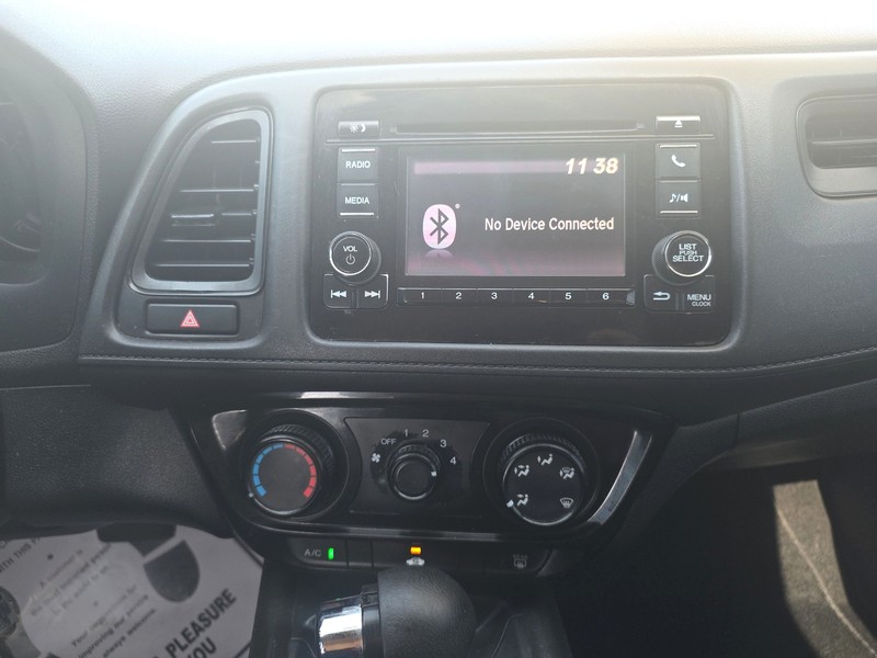 Honda HR-V Vehicle Full-screen Gallery Image 12