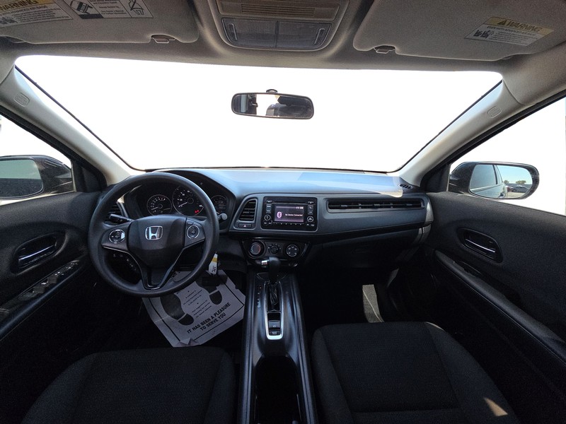 Honda HR-V Vehicle Full-screen Gallery Image 15