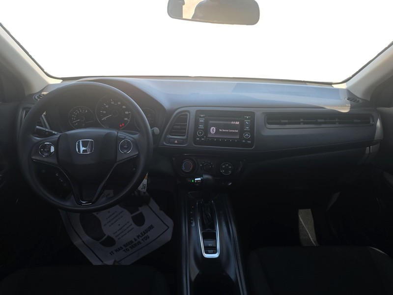 Honda HR-V Vehicle Full-screen Gallery Image 16
