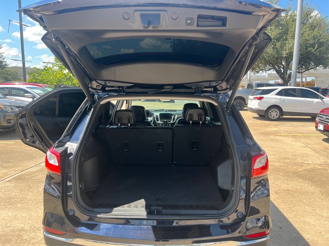 Chevrolet Equinox Vehicle Full-screen Gallery Image 11