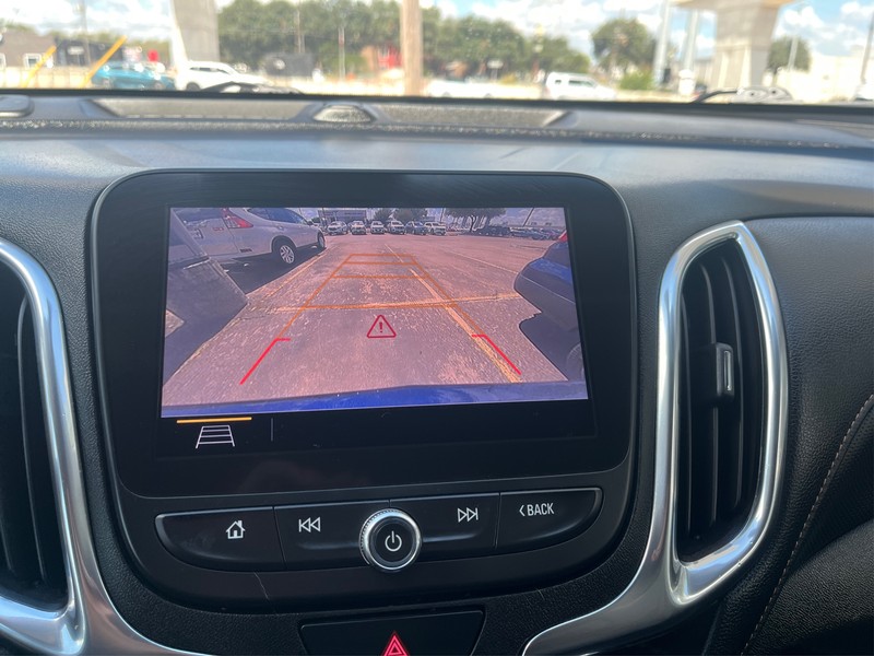 Chevrolet Equinox Vehicle Full-screen Gallery Image 18