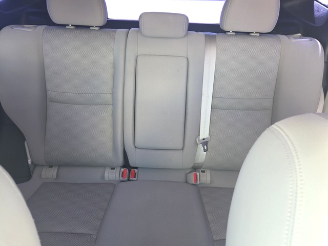 Nissan Rogue Sport Vehicle Full-screen Gallery Image 13