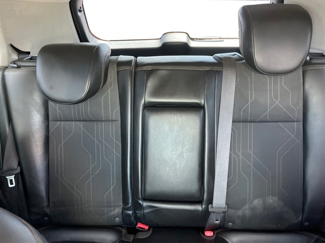 Chevrolet Trax Vehicle Full-screen Gallery Image 12