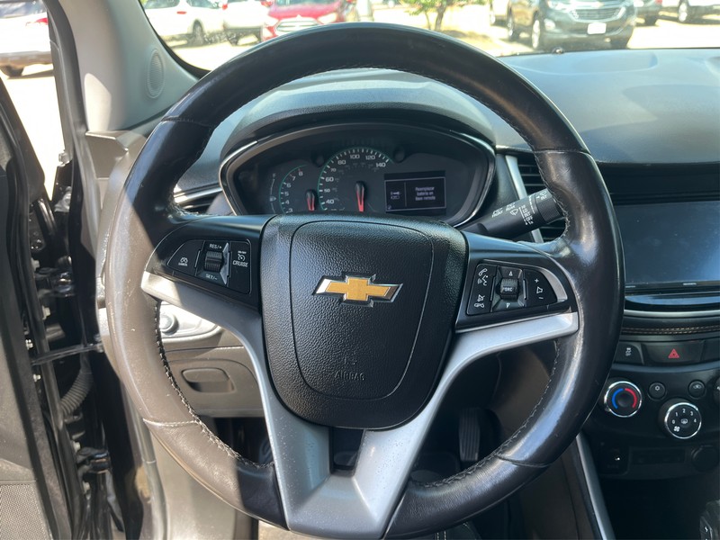 Chevrolet Trax Vehicle Full-screen Gallery Image 16