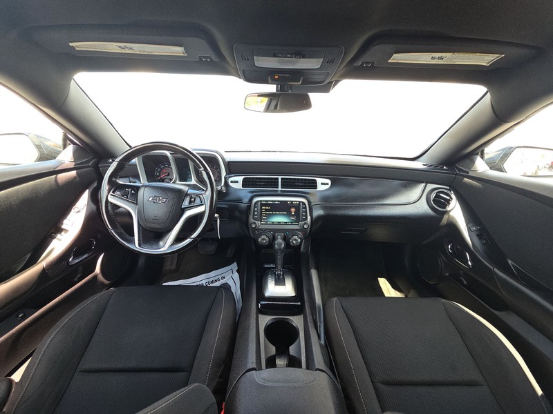 Chevrolet Camaro Vehicle Full-screen Gallery Image 13