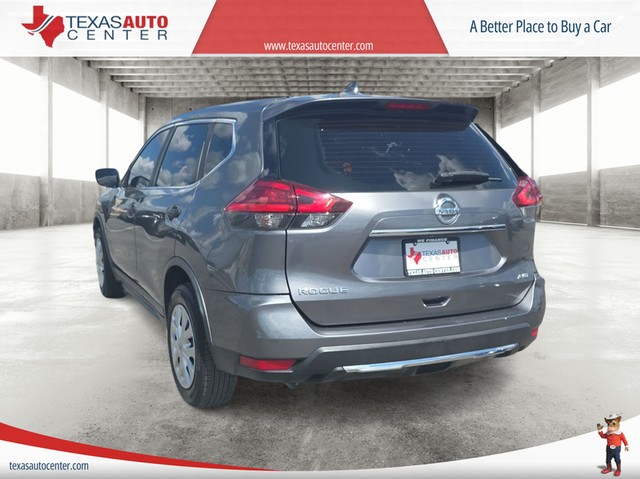Nissan Rogue Vehicle Full-screen Gallery Image 08