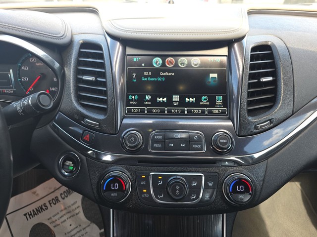 Chevrolet Impala Vehicle Full-screen Gallery Image 11