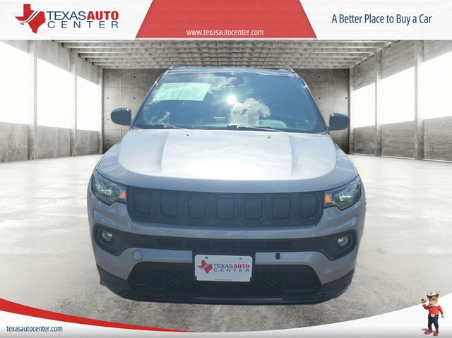 Jeep Compass Vehicle Full-screen Gallery Image 03