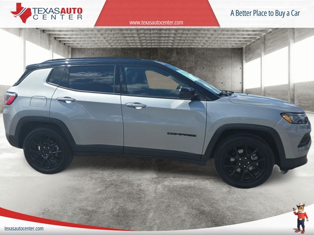 Jeep Compass Vehicle Full-screen Gallery Image 04