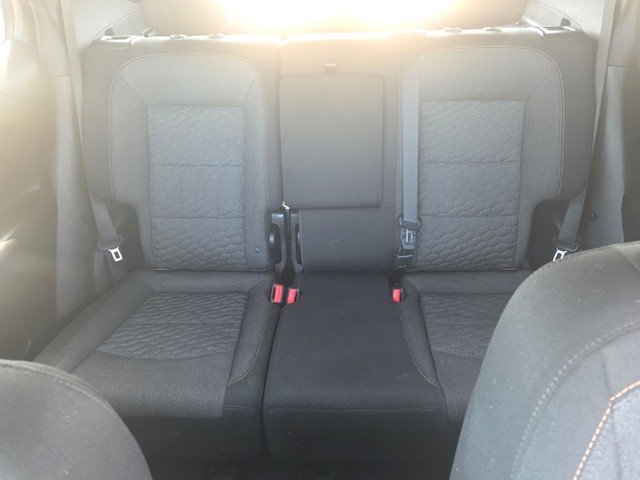 Chevrolet Equinox Vehicle Full-screen Gallery Image 13