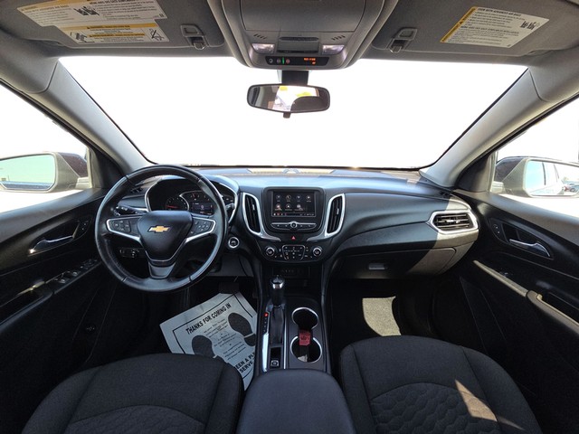 Chevrolet Equinox Vehicle Full-screen Gallery Image 15