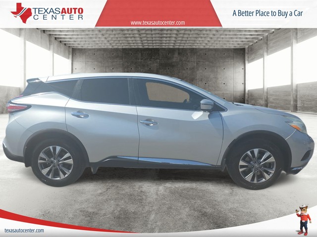 Nissan Murano Vehicle Full-screen Gallery Image 04