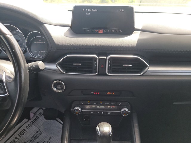 Mazda CX-5 Vehicle Full-screen Gallery Image 12