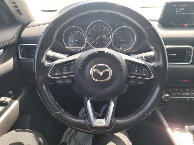 Mazda CX-5 Vehicle Full-screen Gallery Image 15