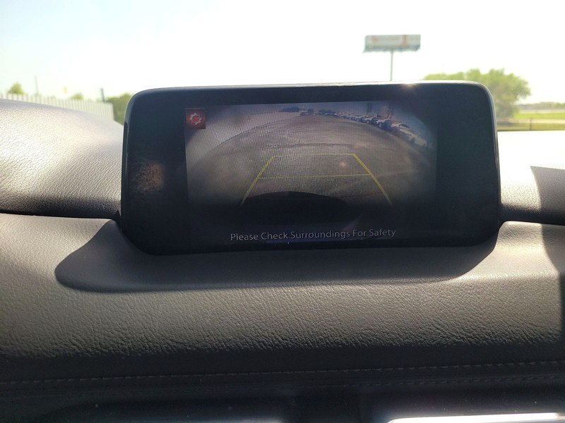 Mazda CX-5 Vehicle Full-screen Gallery Image 18