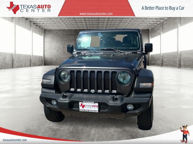 Jeep Wrangler Unlimited Vehicle Full-screen Gallery Image 03