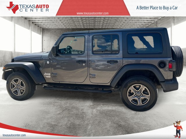 Jeep Wrangler Unlimited Vehicle Full-screen Gallery Image 05