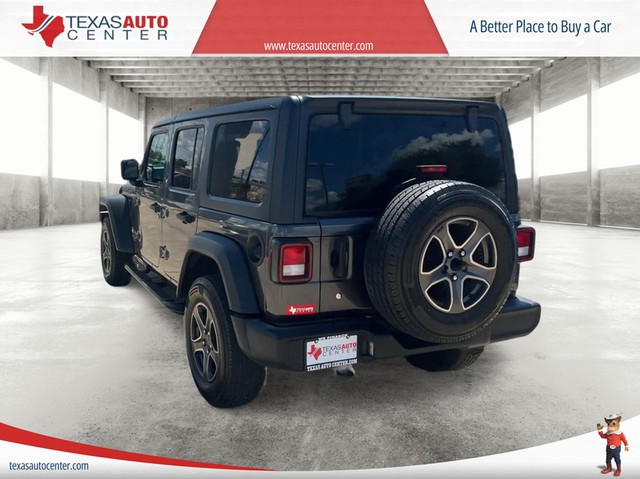 Jeep Wrangler Unlimited Vehicle Full-screen Gallery Image 08