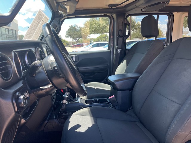 Jeep Wrangler Unlimited Vehicle Full-screen Gallery Image 09
