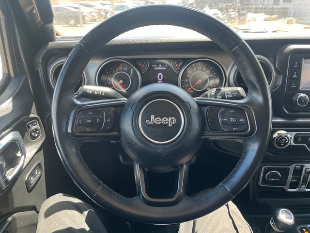 Jeep Wrangler Unlimited Vehicle Full-screen Gallery Image 14