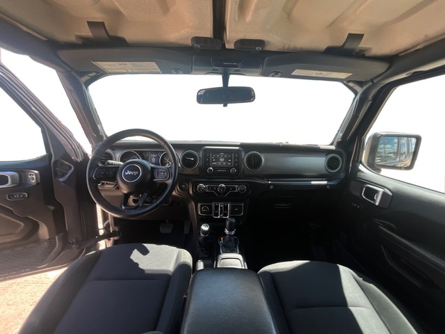 Jeep Wrangler Unlimited Vehicle Full-screen Gallery Image 15