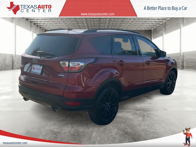 Ford Escape Vehicle Full-screen Gallery Image 07