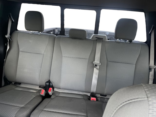 Ford F-150 Vehicle Full-screen Gallery Image 12