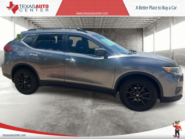 Nissan Rogue Vehicle Full-screen Gallery Image 04