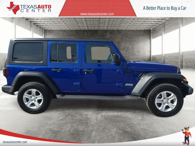 Jeep Wrangler Unlimited Vehicle Full-screen Gallery Image 04
