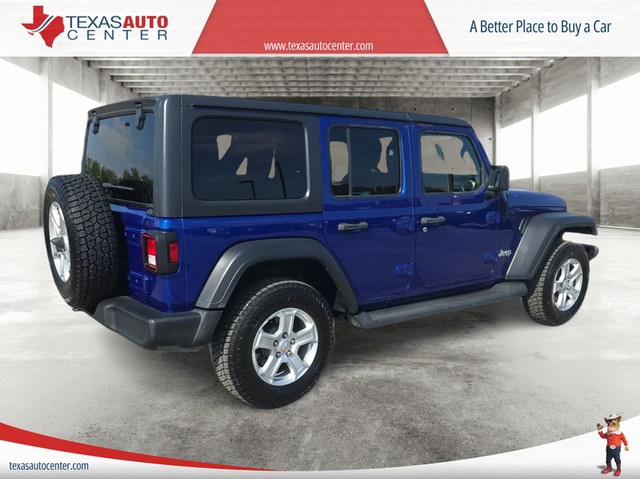 Jeep Wrangler Unlimited Vehicle Full-screen Gallery Image 07