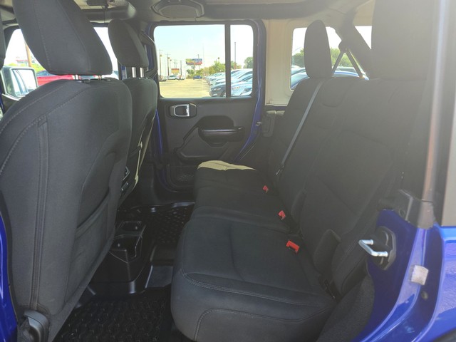 Jeep Wrangler Unlimited Vehicle Full-screen Gallery Image 10