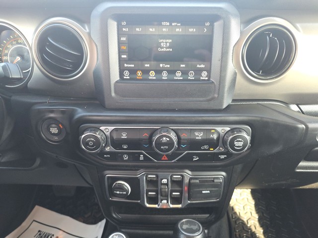 Jeep Wrangler Unlimited Vehicle Full-screen Gallery Image 12