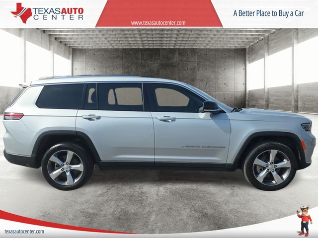 Jeep Grand Cherokee L Vehicle Full-screen Gallery Image 04